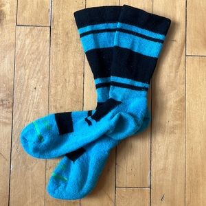 Fits Women’s Socks Medium Hiker (Striped) - Crew